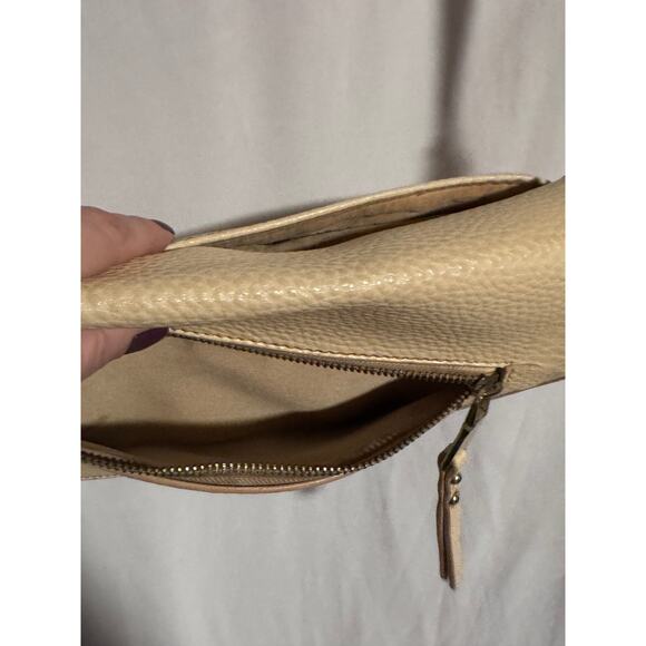 Vintage Jaclyn Smith Cream Leather Crossbody Bag - Picture 4 of 9